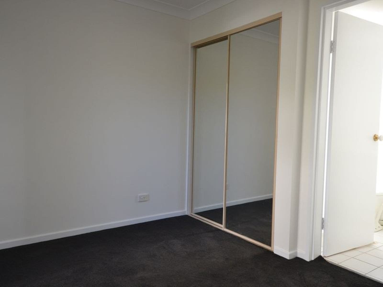 13/33 Cypress Avenue, Surfers Paradise QLD 4217, Surfers Paradise - Thumbnail 4