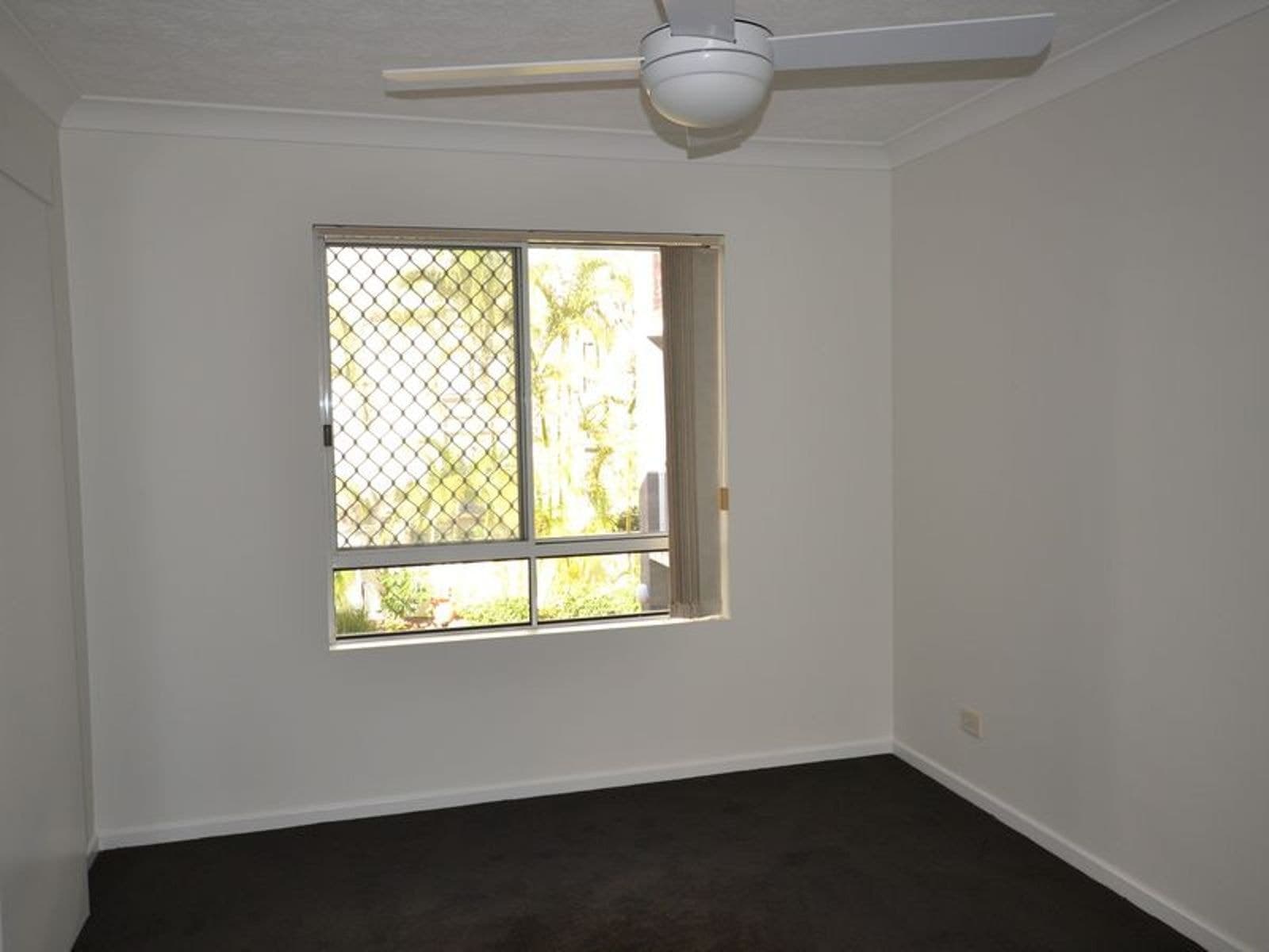 13/33 Cypress Avenue, Surfers Paradise QLD 4217, Surfers Paradise - Thumbnail 5