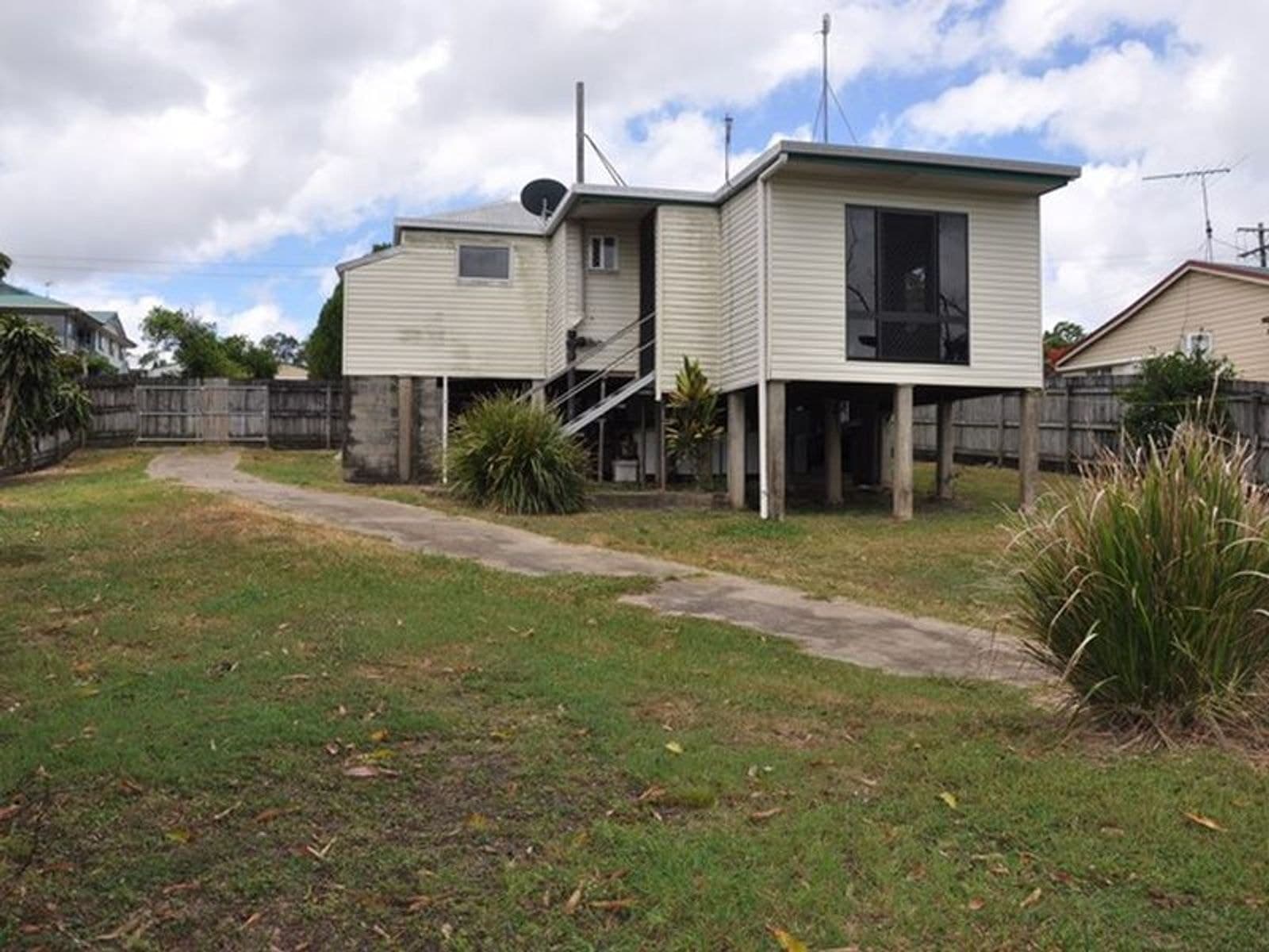 13 Hill Street, Sarina QLD 4737, Sarina - Thumbnail 3