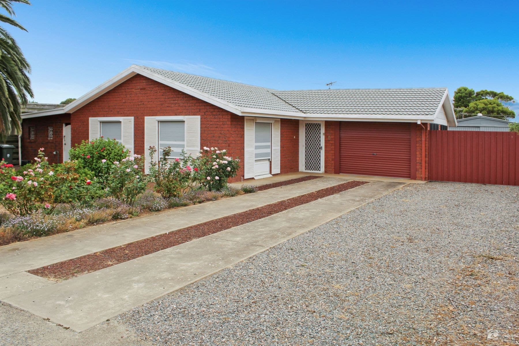 220 Adelaide Road, Murray Bridge SA 5253, Murray Bridge - Image 1