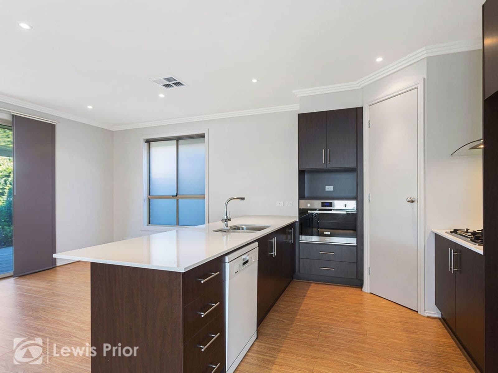 24 Harding Street, Glengowrie SA 5044, Glengowrie - Thumbnail 2