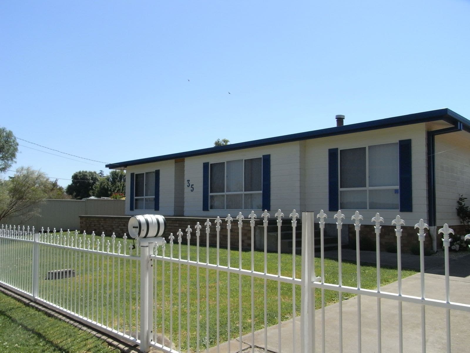 35 Derby Street, Glen Innes NSW 2370, Glen Innes - Image 1