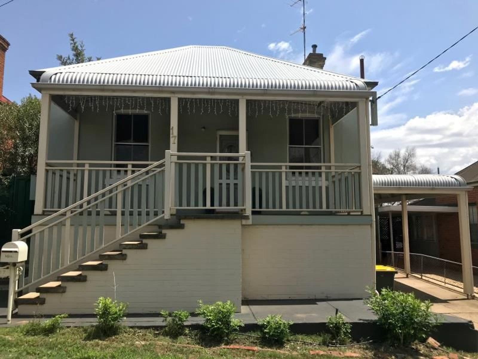 17 Gipps Street, Tamworth NSW 2340, Tamworth - Image 1