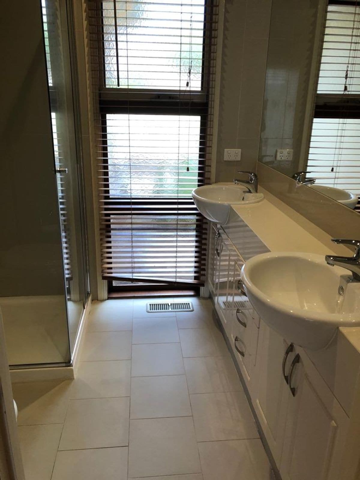 2/16 Hammence Street, Glen Waverley VIC 3150, Glen Waverley - Thumbnail 7