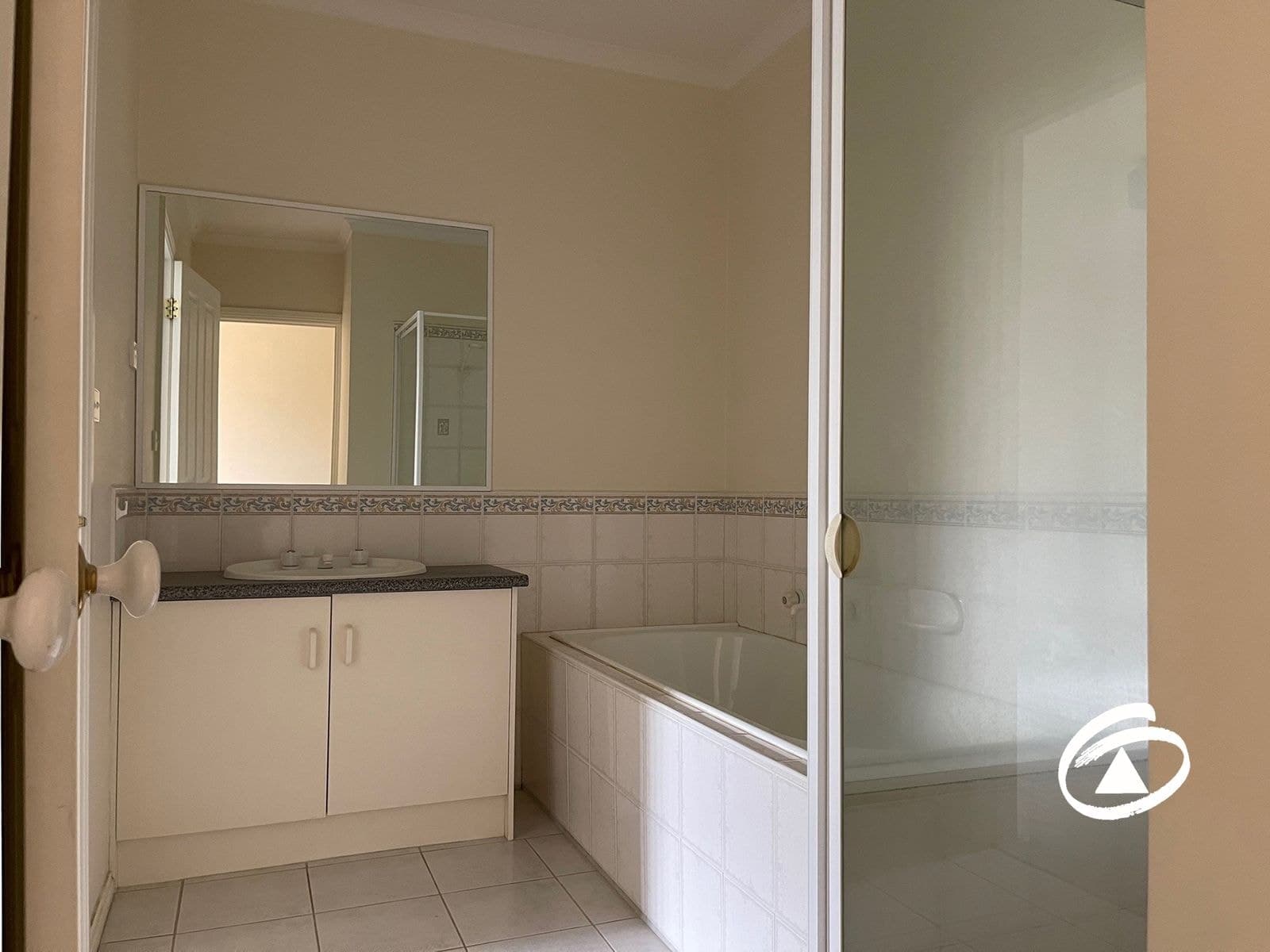 1/26 Albrecht Avenue, Berwick VIC 3806, Berwick - Thumbnail 4