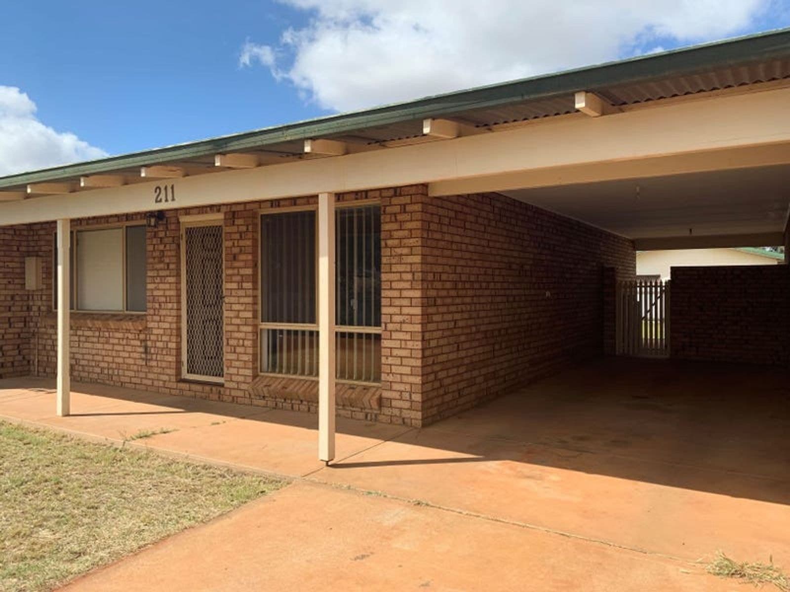 2/211 Hare Street, Lamington WA 6430, Lamington - Image 1
