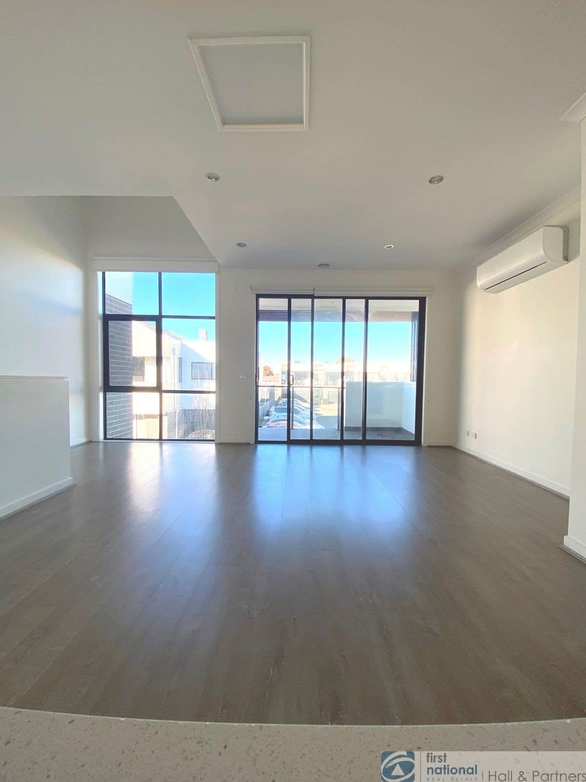 22 Quarter Circuit, Springvale, VIC 3171, Springvale - Thumbnail 2