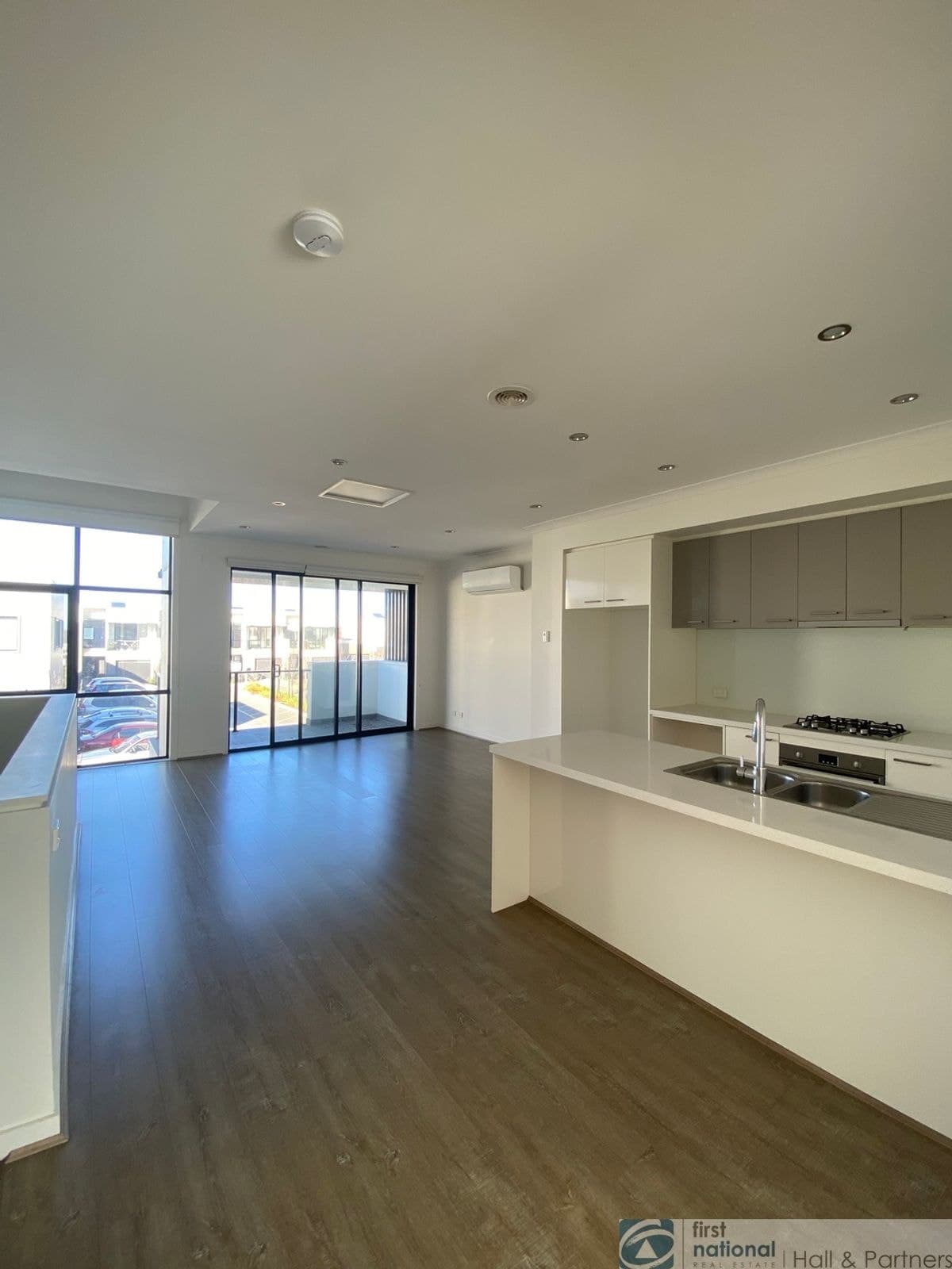 22 Quarter Circuit, Springvale, VIC 3171, Springvale - Thumbnail 7