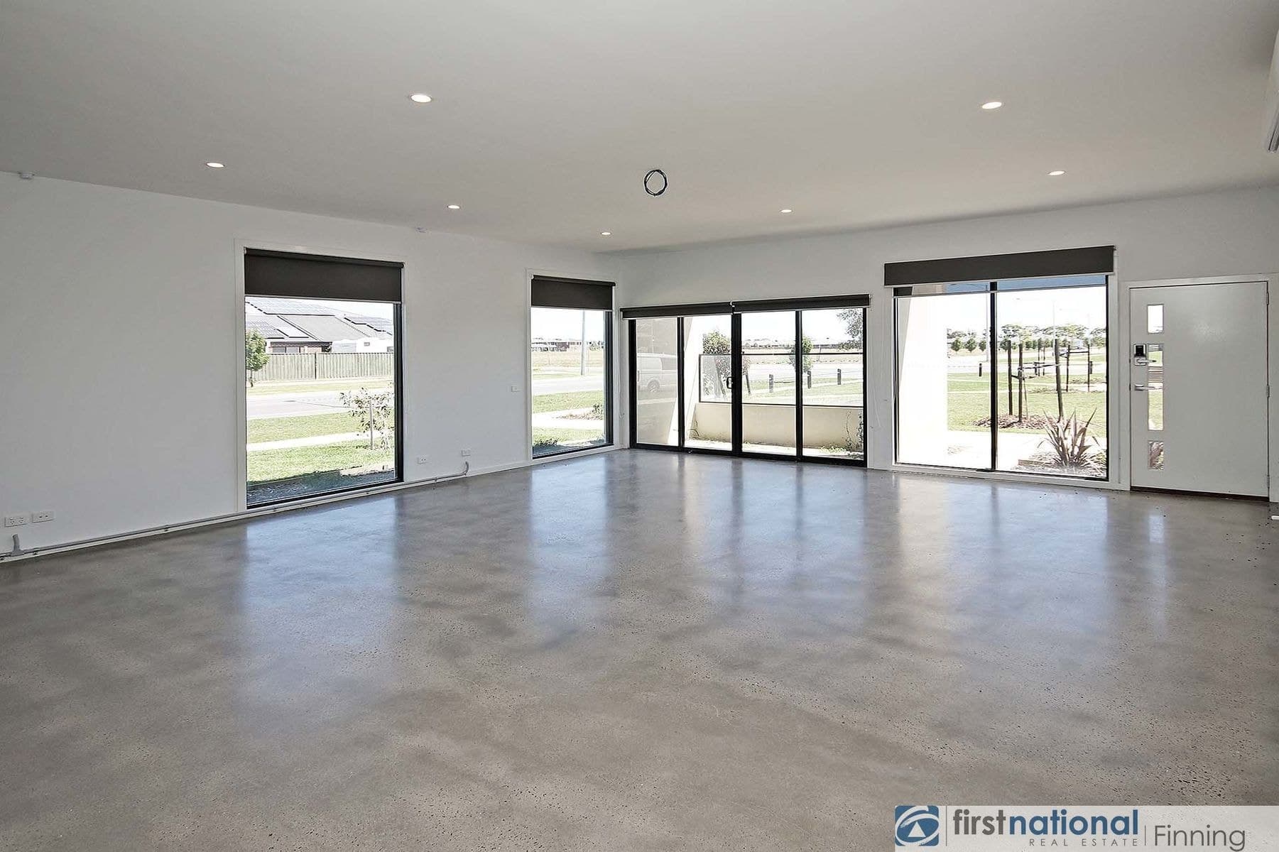 1 Push, Cranbourne West - Thumbnail 2