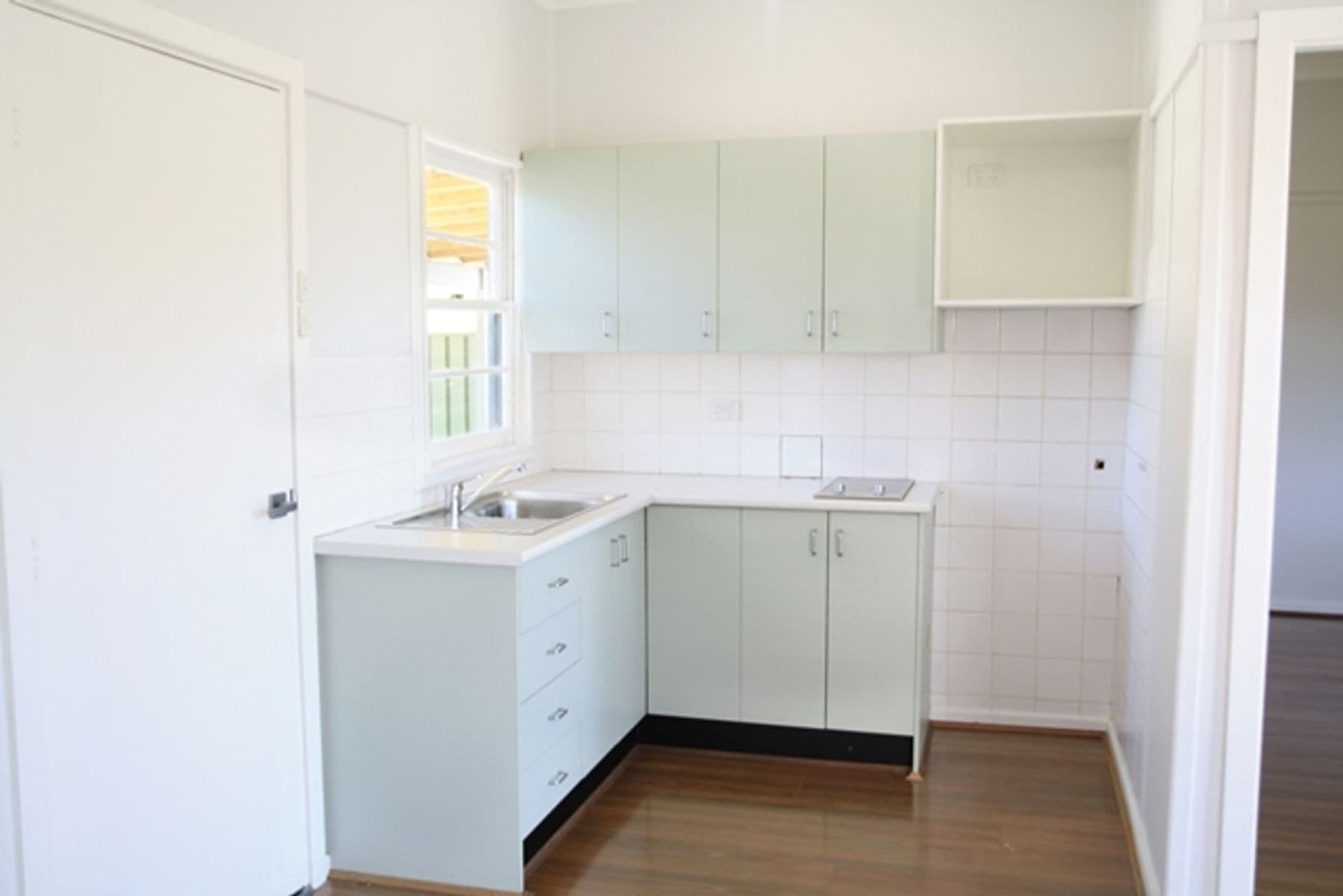 B/82 Gillies Street, Rutherford NSW 2320, Rutherford - Thumbnail 2