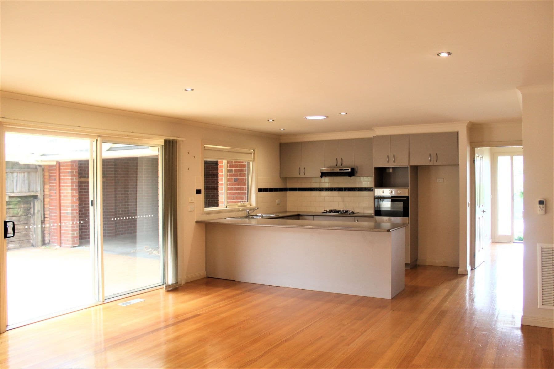 4 Blue Gum Drive, Warragul VIC 3820, Warragul - Thumbnail 5