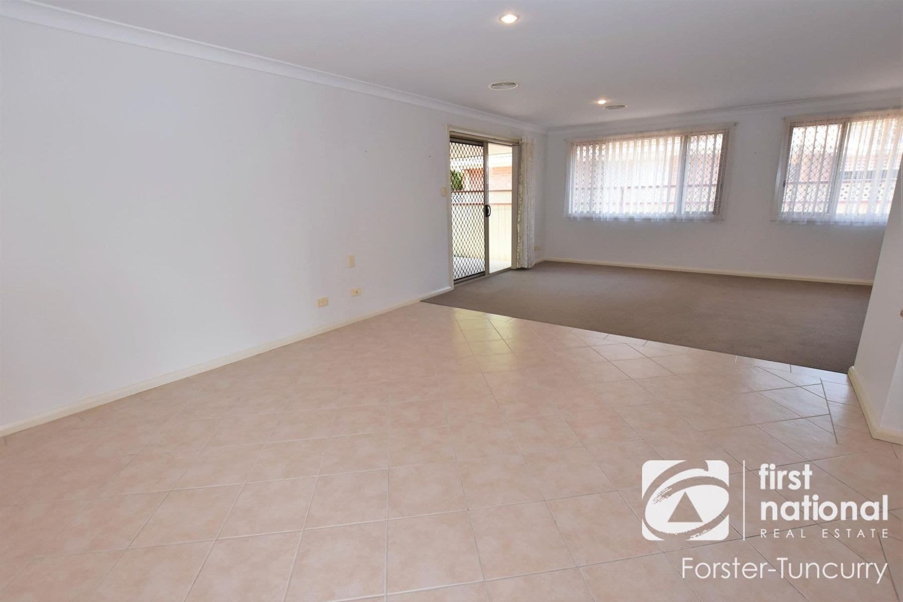 2/16 Parkes Street, Tuncurry NSW 2428, Tuncurry - Thumbnail 2