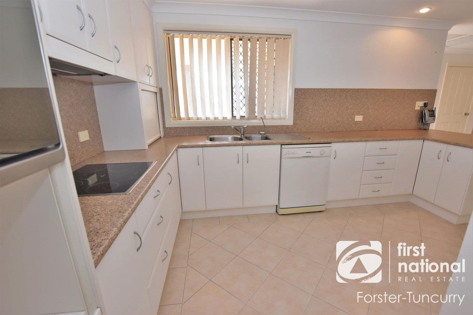 2/16 Parkes Street, Tuncurry NSW 2428, Tuncurry - Thumbnail 6