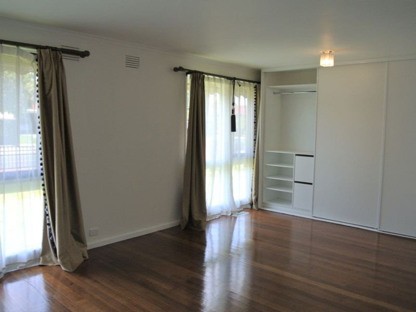 127 Brandon Park Drive, Wheelers Hill VIC 3150, Wheelers Hill - Thumbnail 4