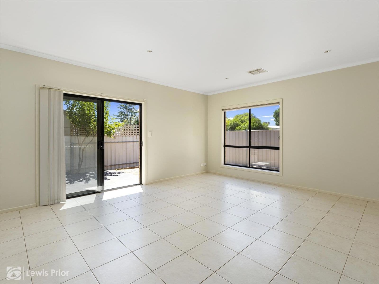 15 Pitt Street, Seacombe Gardens SA 5047, Seacombe Gardens - Thumbnail 2