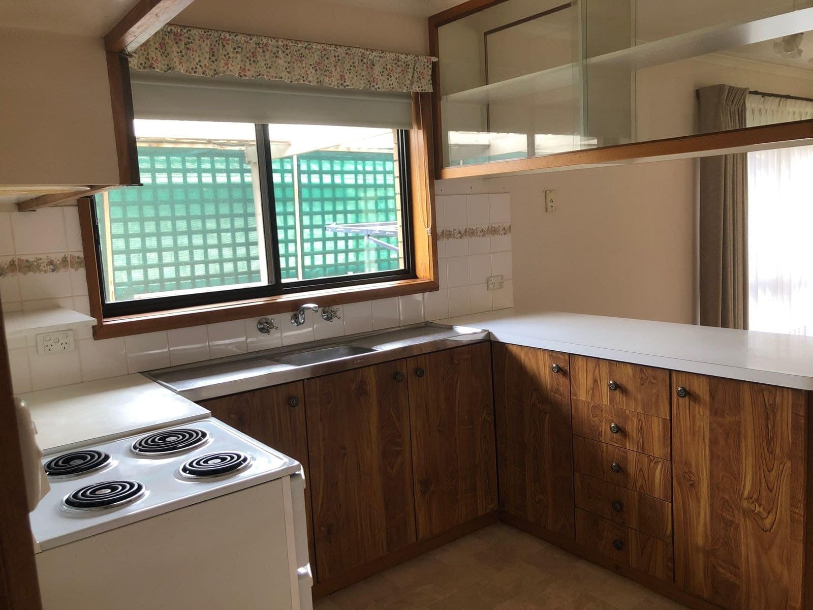 2/103 Inkerman Street, Maryborough VIC 3465, Maryborough - Thumbnail 2