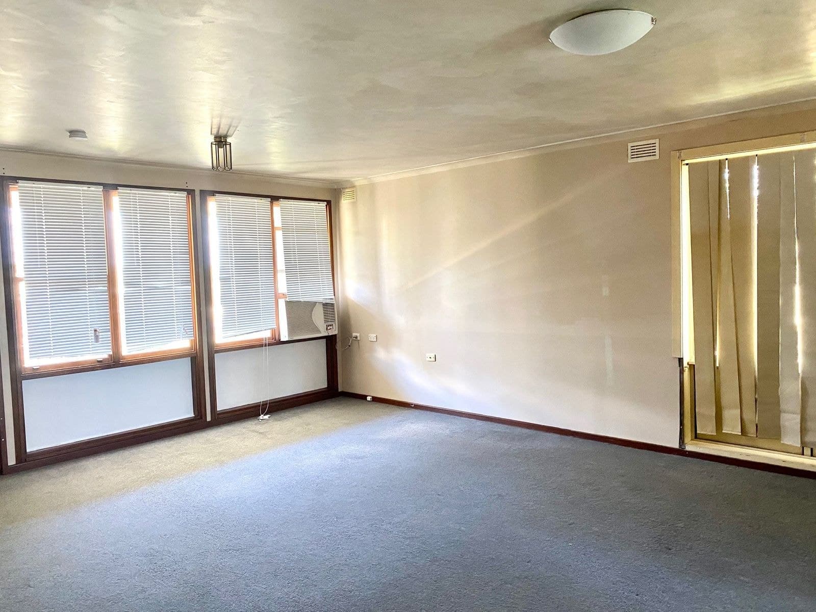 56 Kirkham Crescent, Tamworth NSW 2340, Tamworth - Thumbnail 3