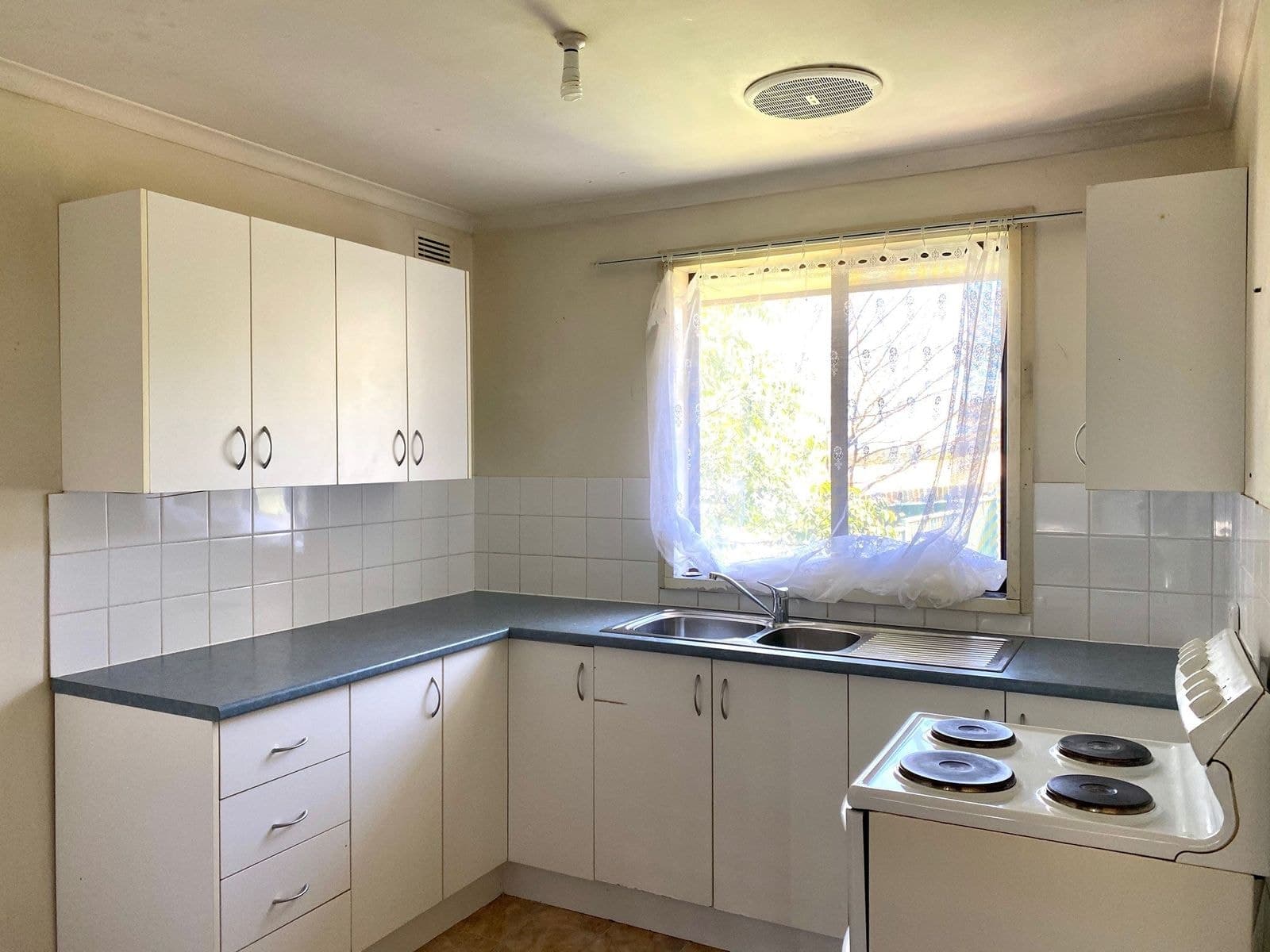 56 Kirkham Crescent, Tamworth NSW 2340, Tamworth - Thumbnail 4
