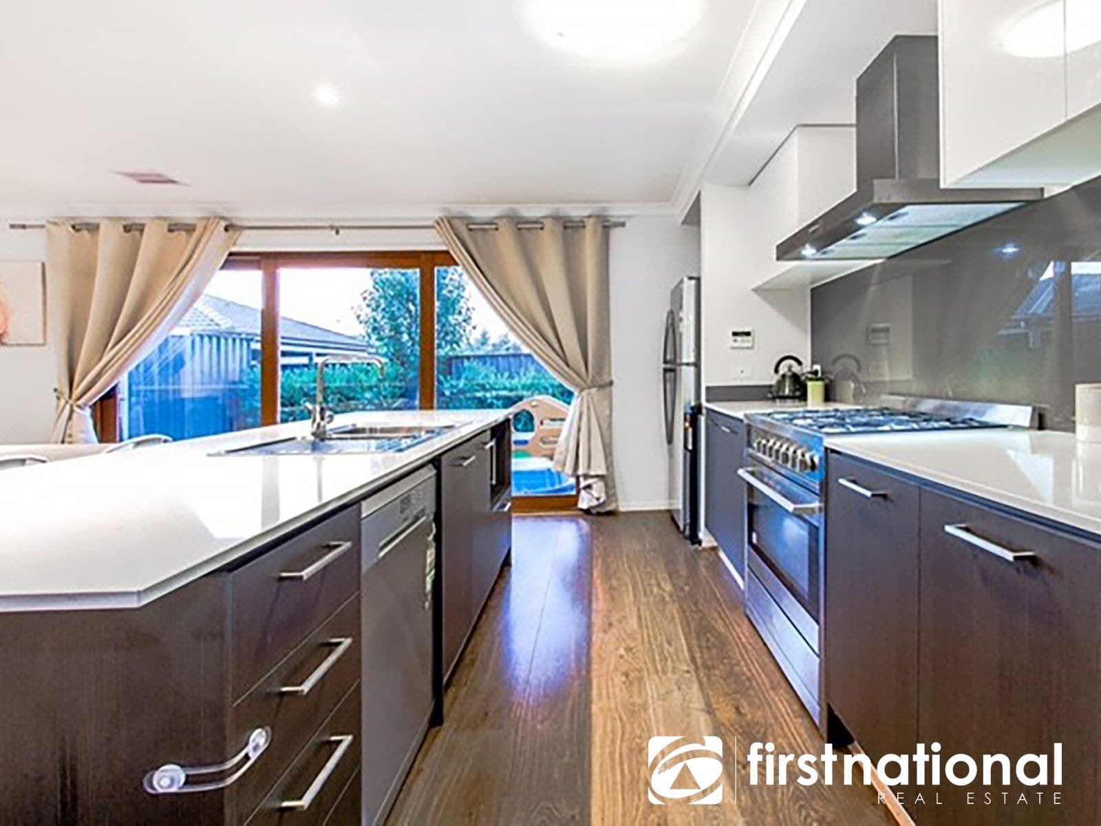 9 Fleuve Rise, Clyde North, VIC 3978, Clyde North - Thumbnail 4