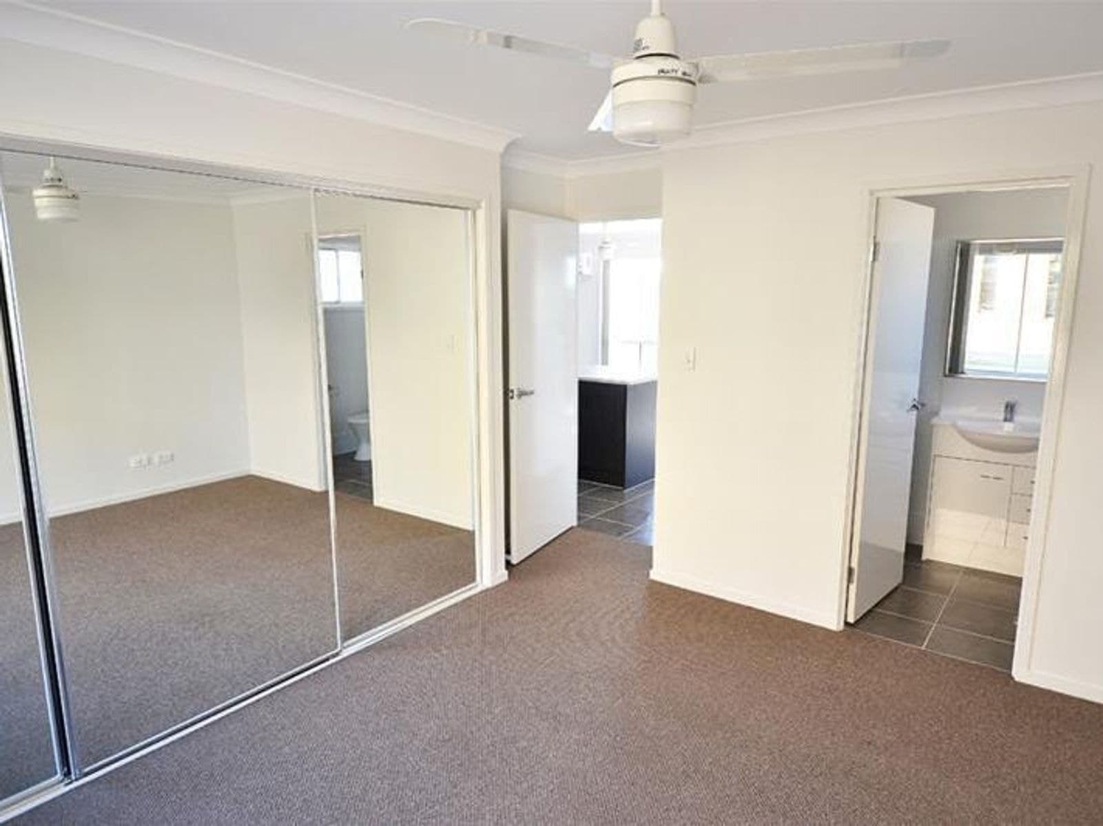 22 Valley View Drive, Biloela, QLD 4715, Biloela - Thumbnail 3