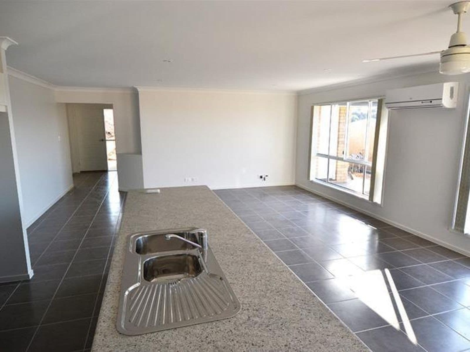 22 Valley View Drive, Biloela, QLD 4715, Biloela - Thumbnail 4
