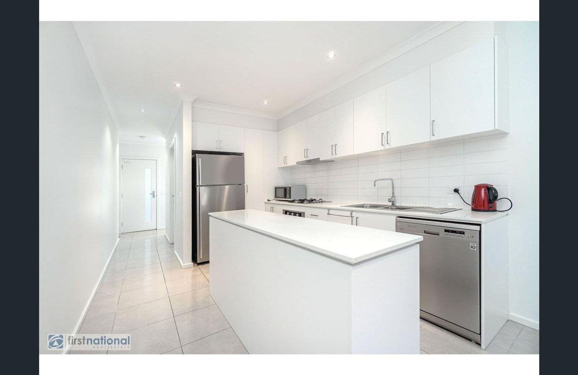 21 Travers Street, Craigieburn VIC 3064, Craigieburn - Thumbnail 2