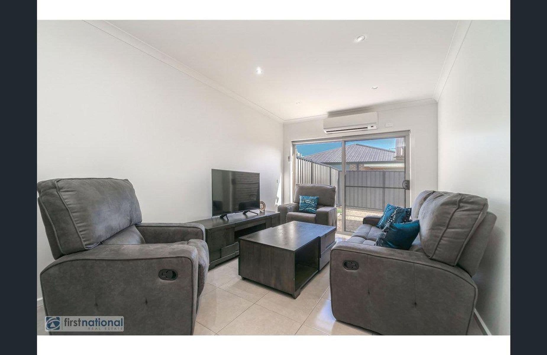 21 Travers Street, Craigieburn VIC 3064, Craigieburn - Thumbnail 3