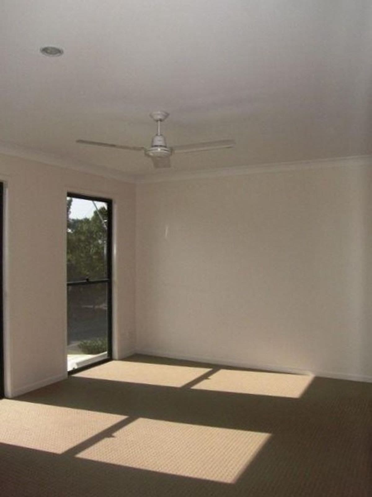 1/19-23 Stevenson Street, South Mackay QLD 4740, South Mackay - Thumbnail 4