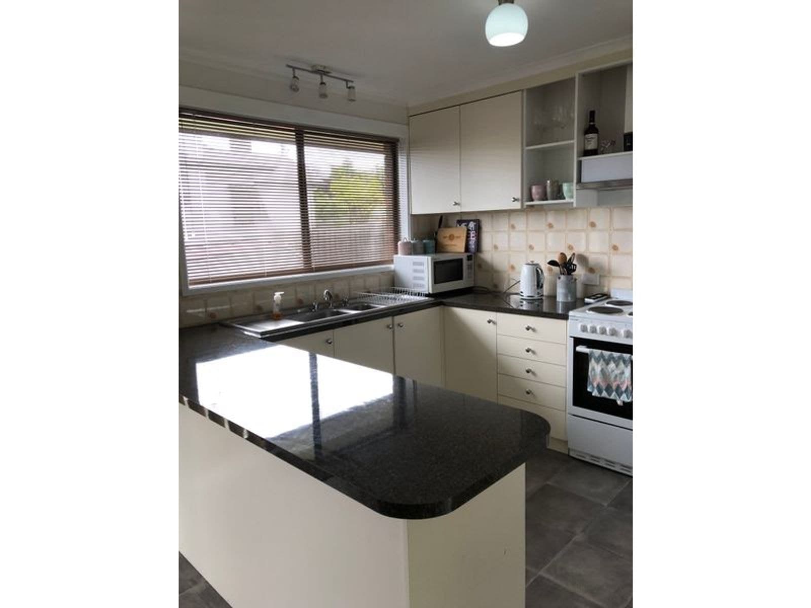 1/2 Hyde Park Road, Traralgon, VIC 3844, Traralgon - Thumbnail 3