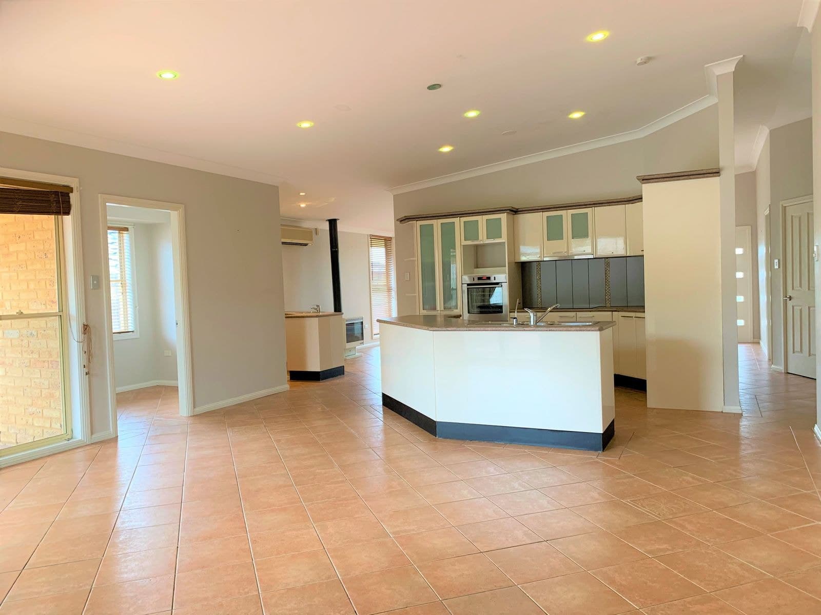 35 Geranium Close, Glenmore Park NSW 2745, Glenmore Park - Thumbnail 3
