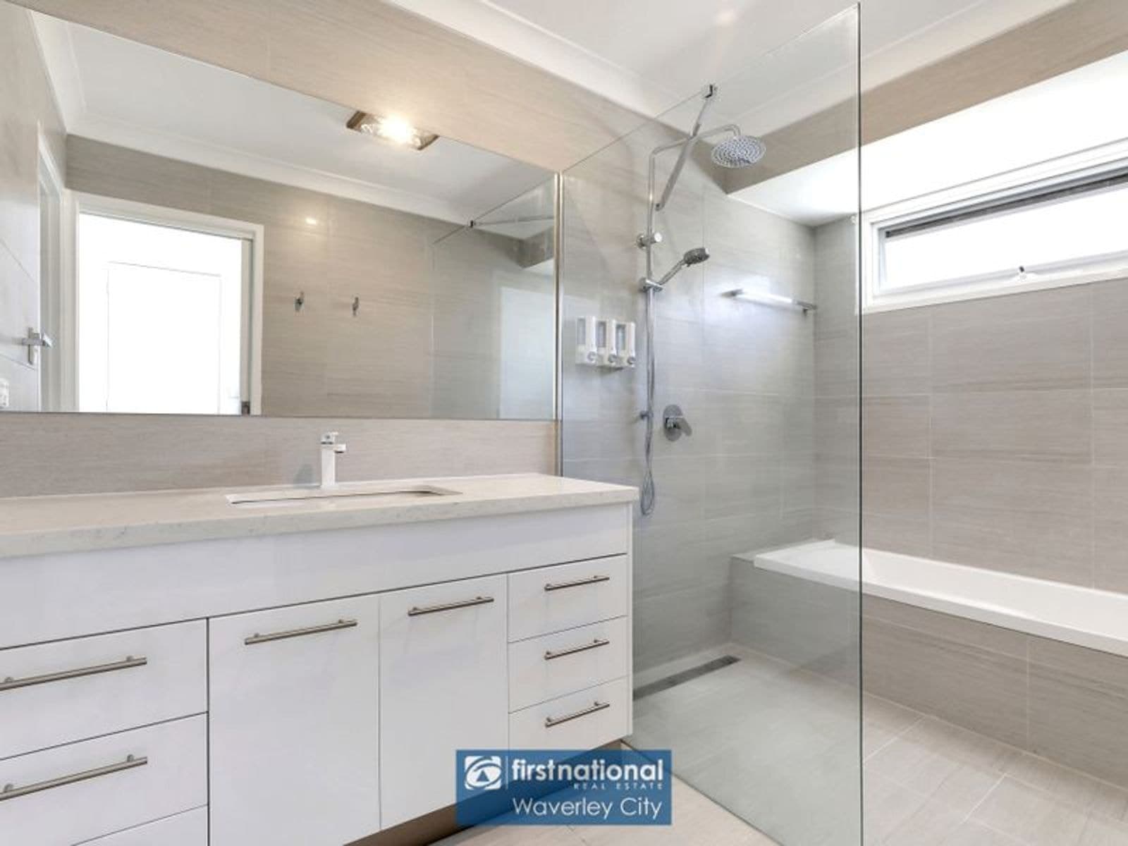 9 Greenways Road, Glen Waverley VIC 3150, Glen Waverley - Thumbnail 6