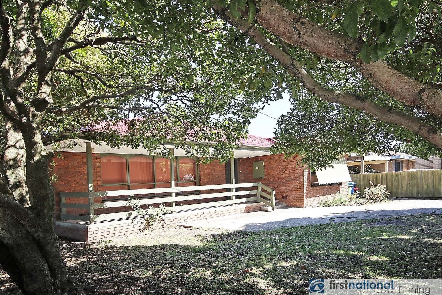 12 Roma Avenue, Cranbourne VIC 3977, Cranbourne - Thumbnail 2