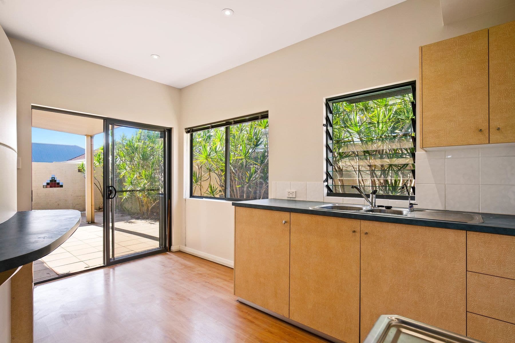 4 Watkins Street, The Junction NSW 2291, The Junction - Thumbnail 4