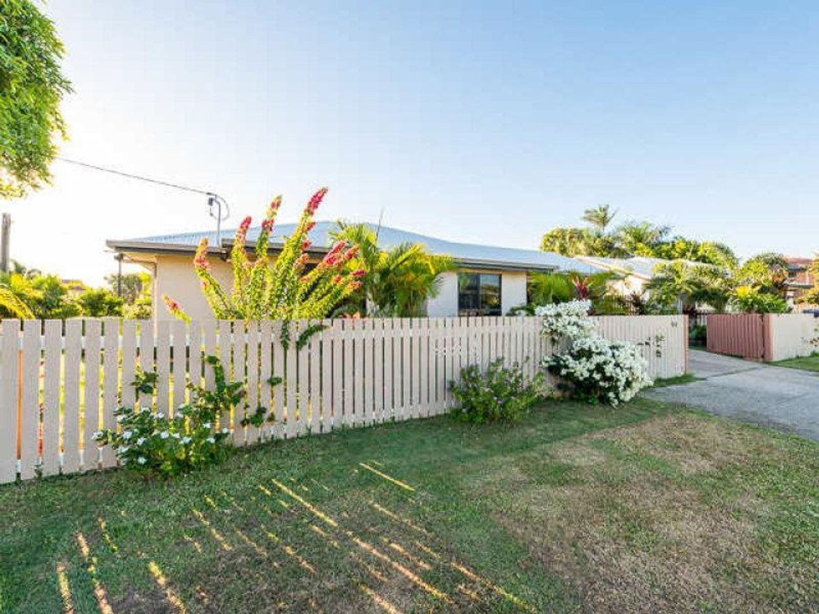 4 Mary Street, West Mackay QLD 4740, West Mackay - Image 1