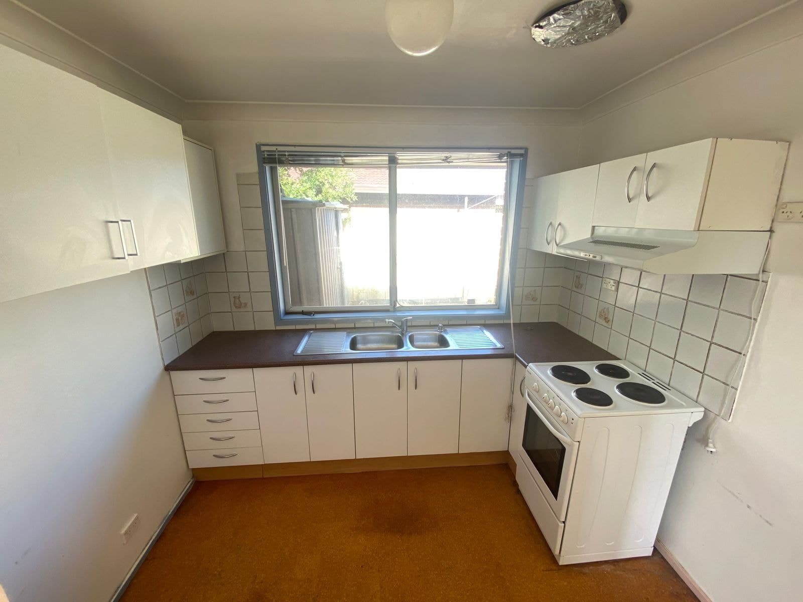 1/1 Richards Road, Wakeley NSW 2176, Wakeley - Thumbnail 2