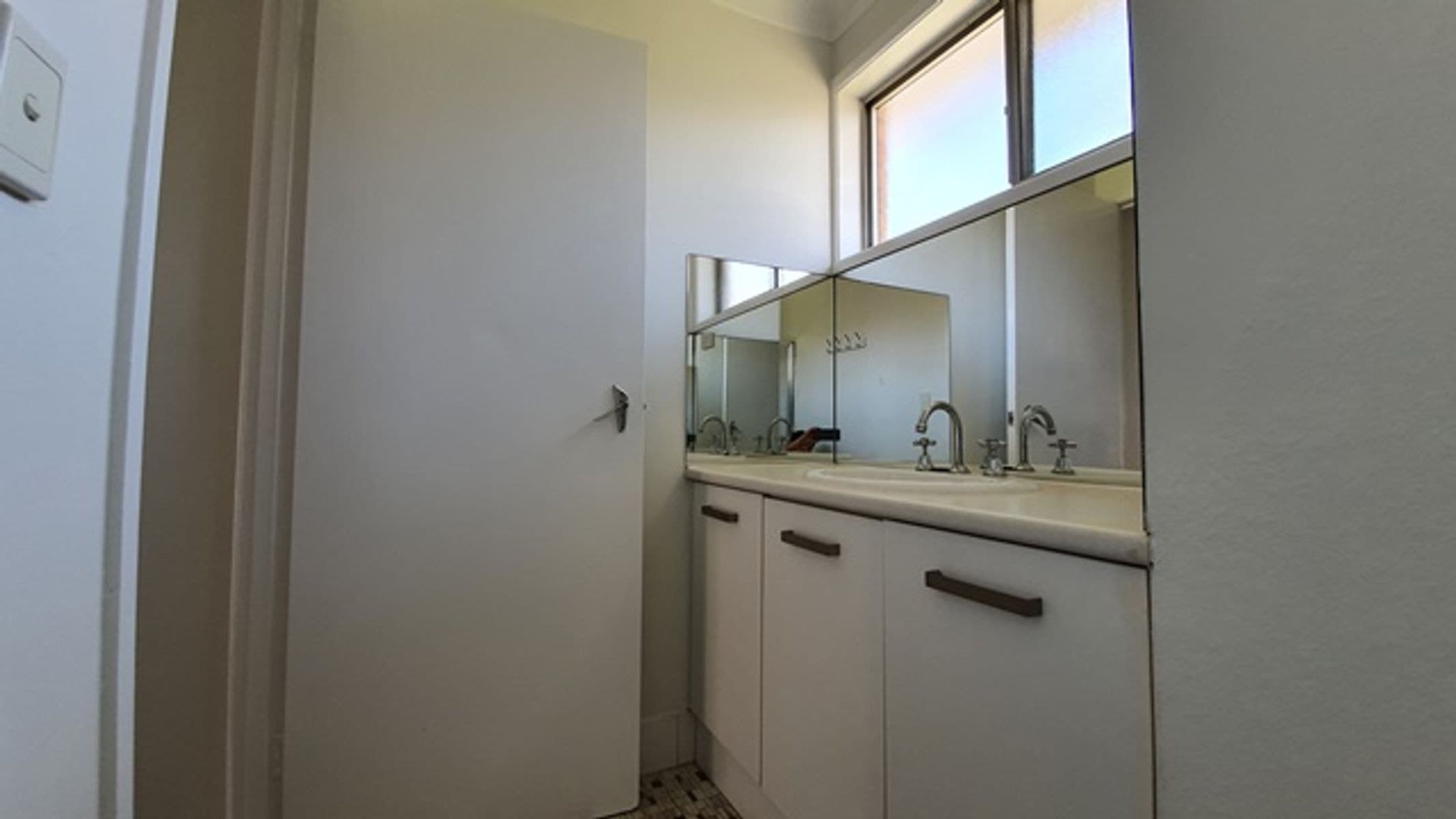 5/47 Burra Street, Chevron Island QLD 4217, Chevron Island - Thumbnail 6