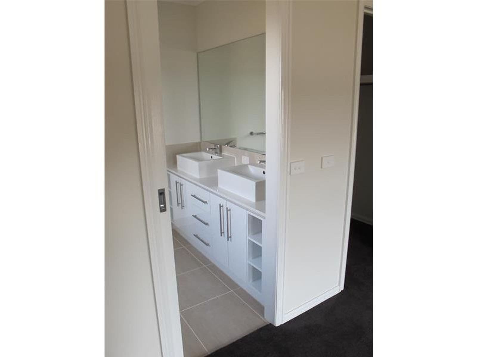 20 Charter Road, Werribee, VIC 3030, Werribee - Thumbnail 6