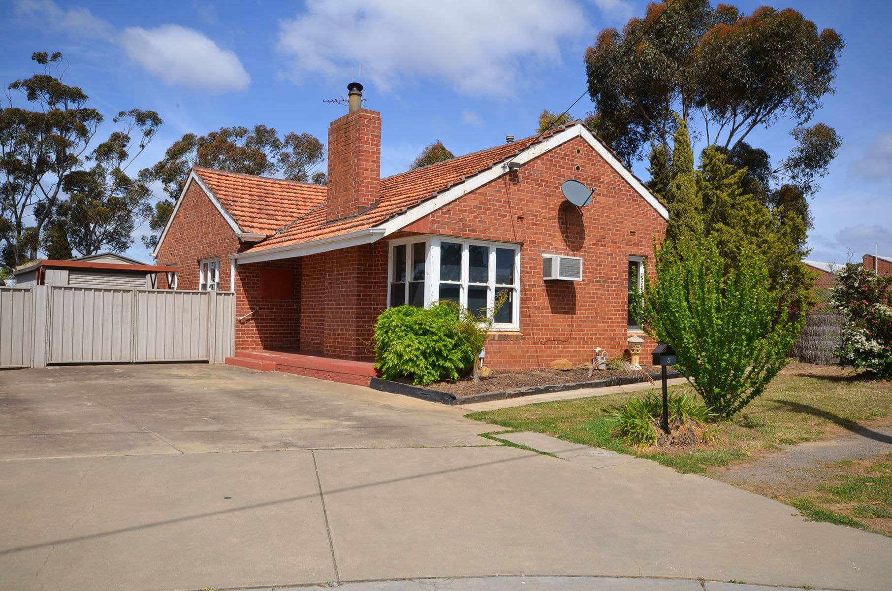 5 Carinya Court, North Bendigo VIC 3550, North Bendigo - Thumbnail 2