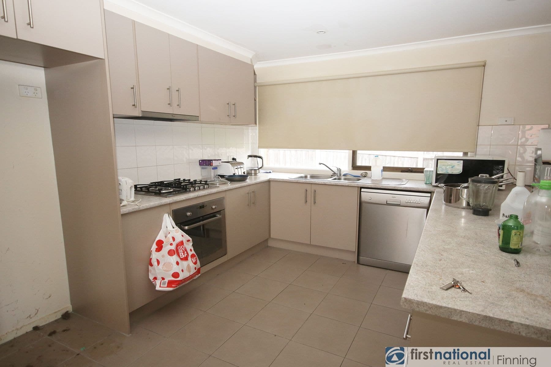 30 Ruffy Drive, Cranbourne, VIC 3977, Cranbourne - Thumbnail 3