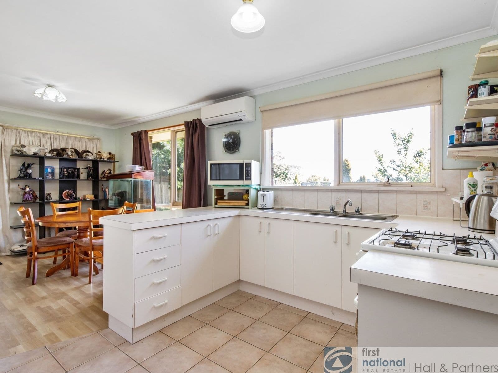 17 Acre Rise, Hampton Park, VIC 3976, Hampton Park - Thumbnail 2
