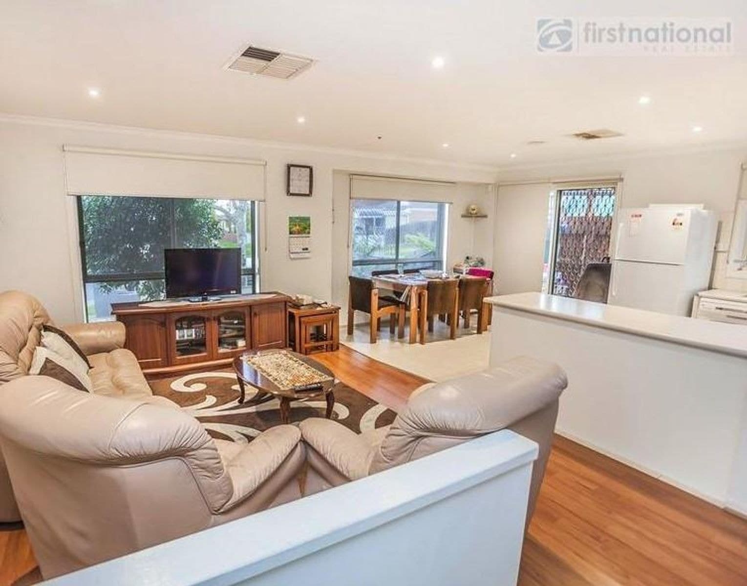 24 Honeysuckle Court, Meadow Heights VIC 3048, Meadow Heights - Thumbnail 3
