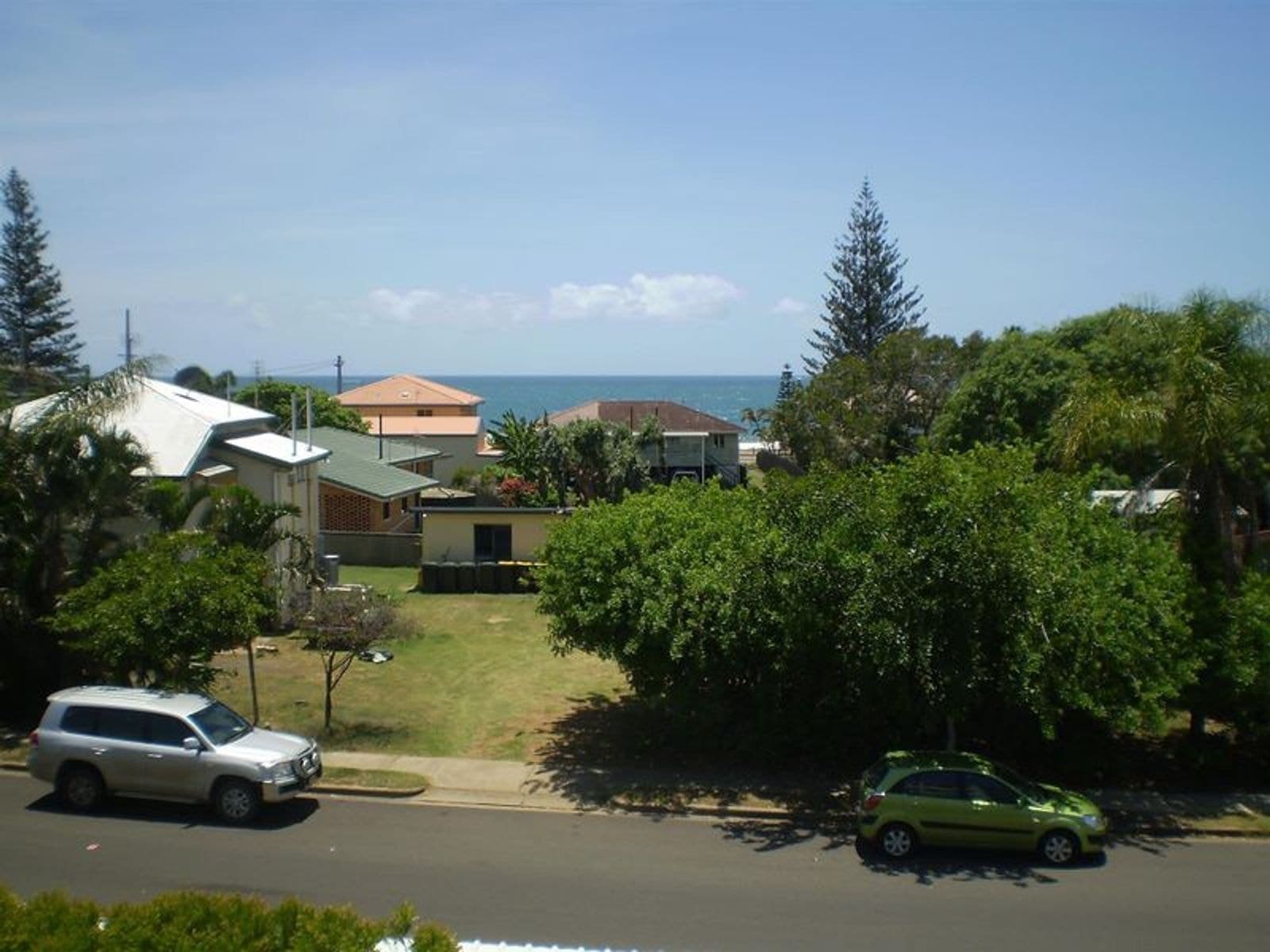 8/5 Cnr Whalley Street & See Street, Bargara QLD 4670, Bargara - Thumbnail 2