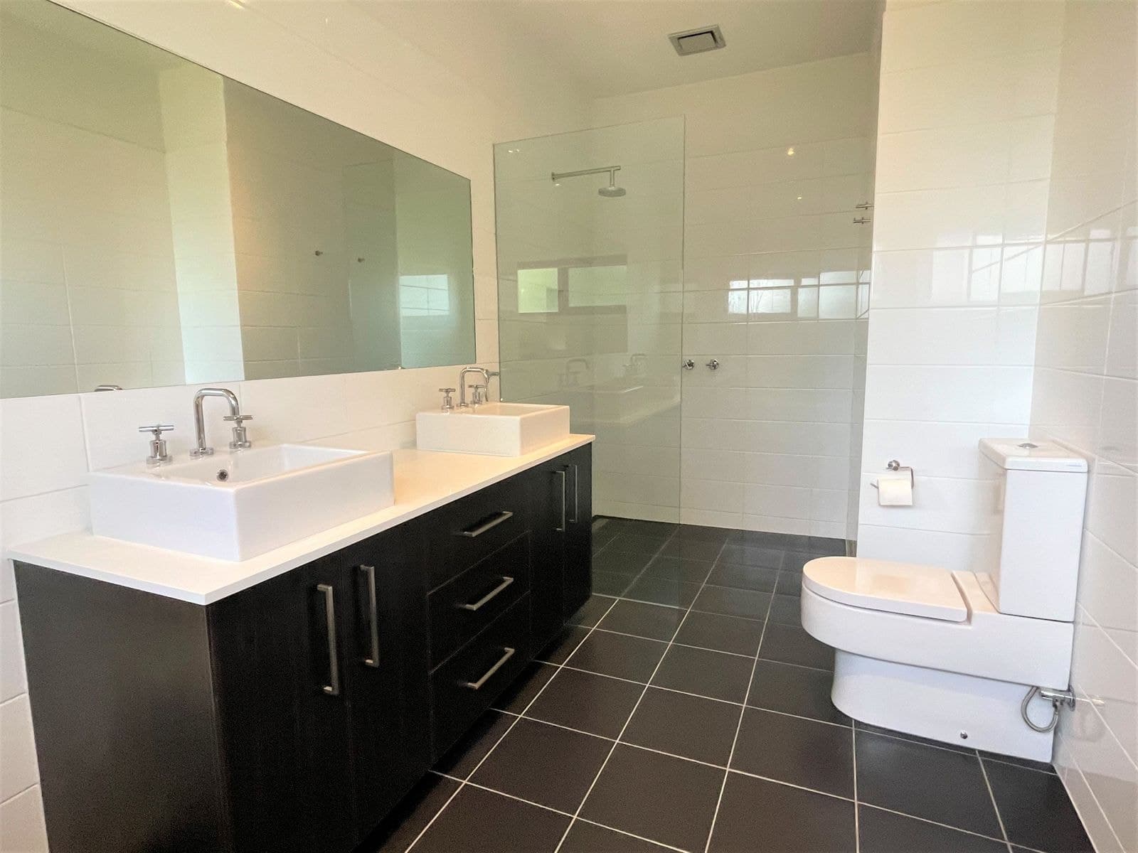2/18 Donald Street, Mount Waverley VIC 3149, Mount Waverley - Thumbnail 5