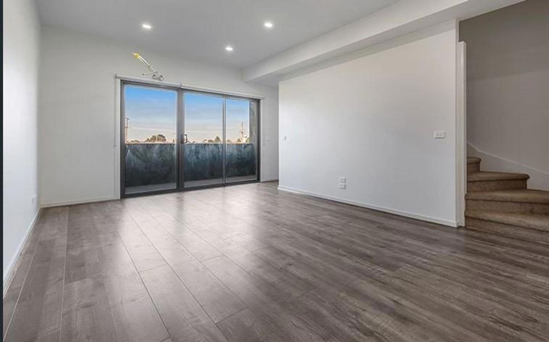 2/41 Furlong Street, Craigieburn VIC 3064, Craigieburn - Image 1
