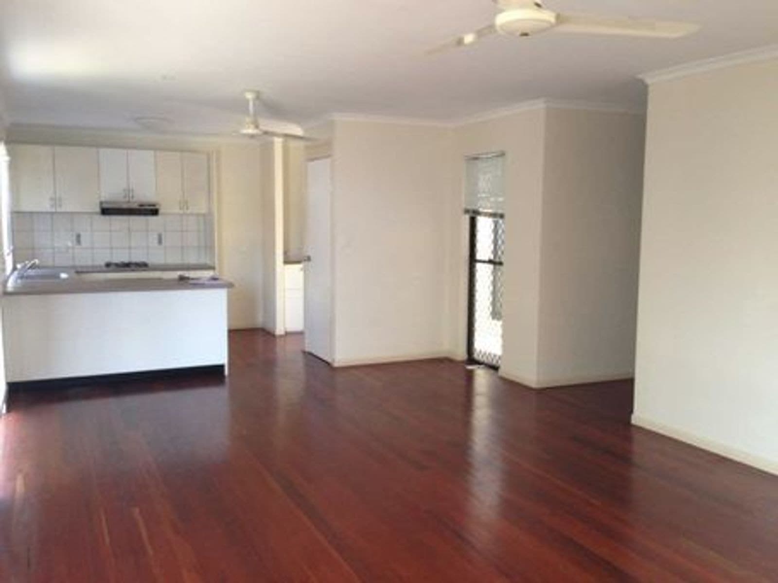 3/9 Thornber Street, Mackay QLD 4740, Mackay - Thumbnail 2