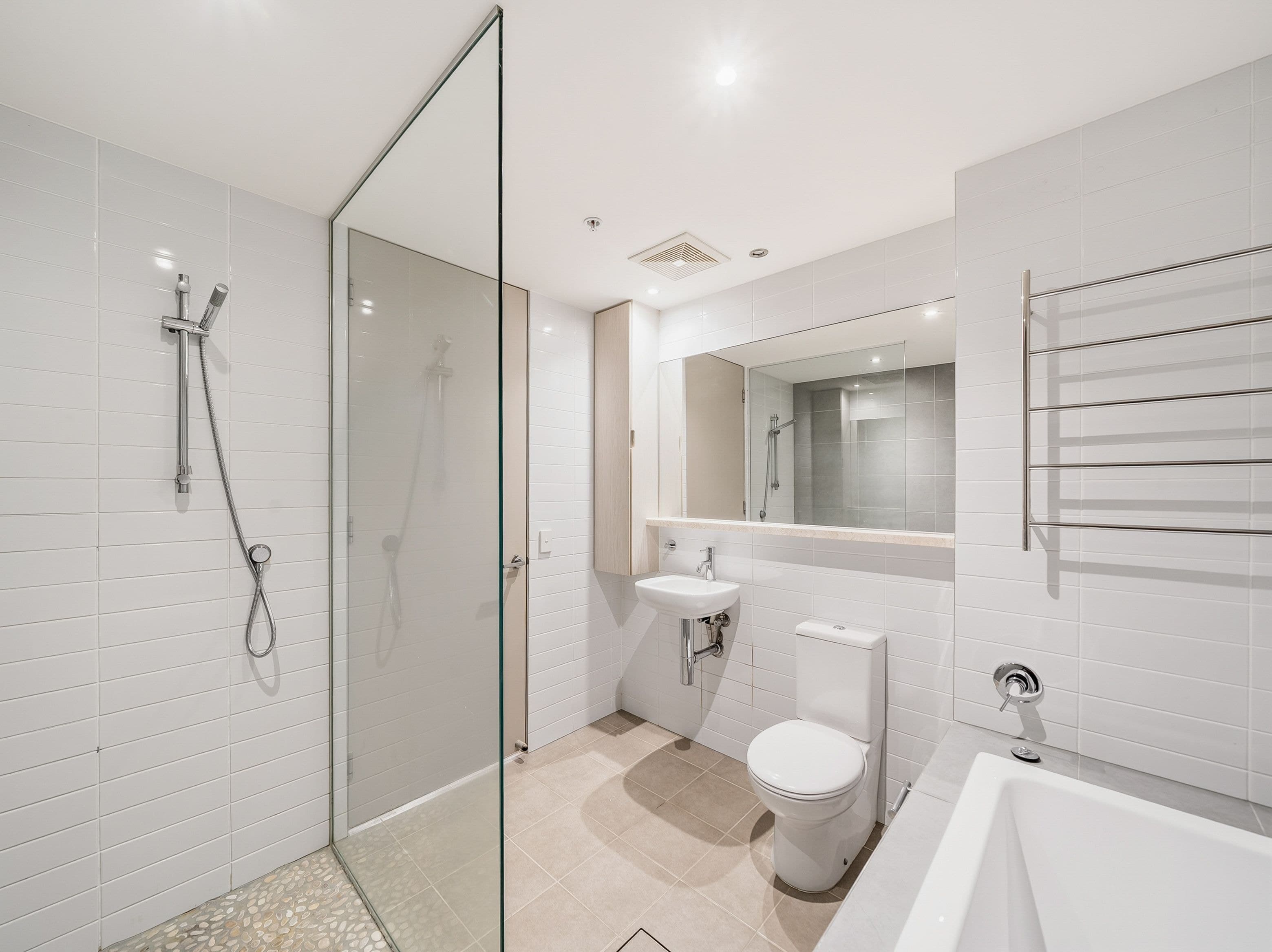 801/99 Marine Parade, Redcliffe QLD 4020, Redcliffe - Thumbnail 5
