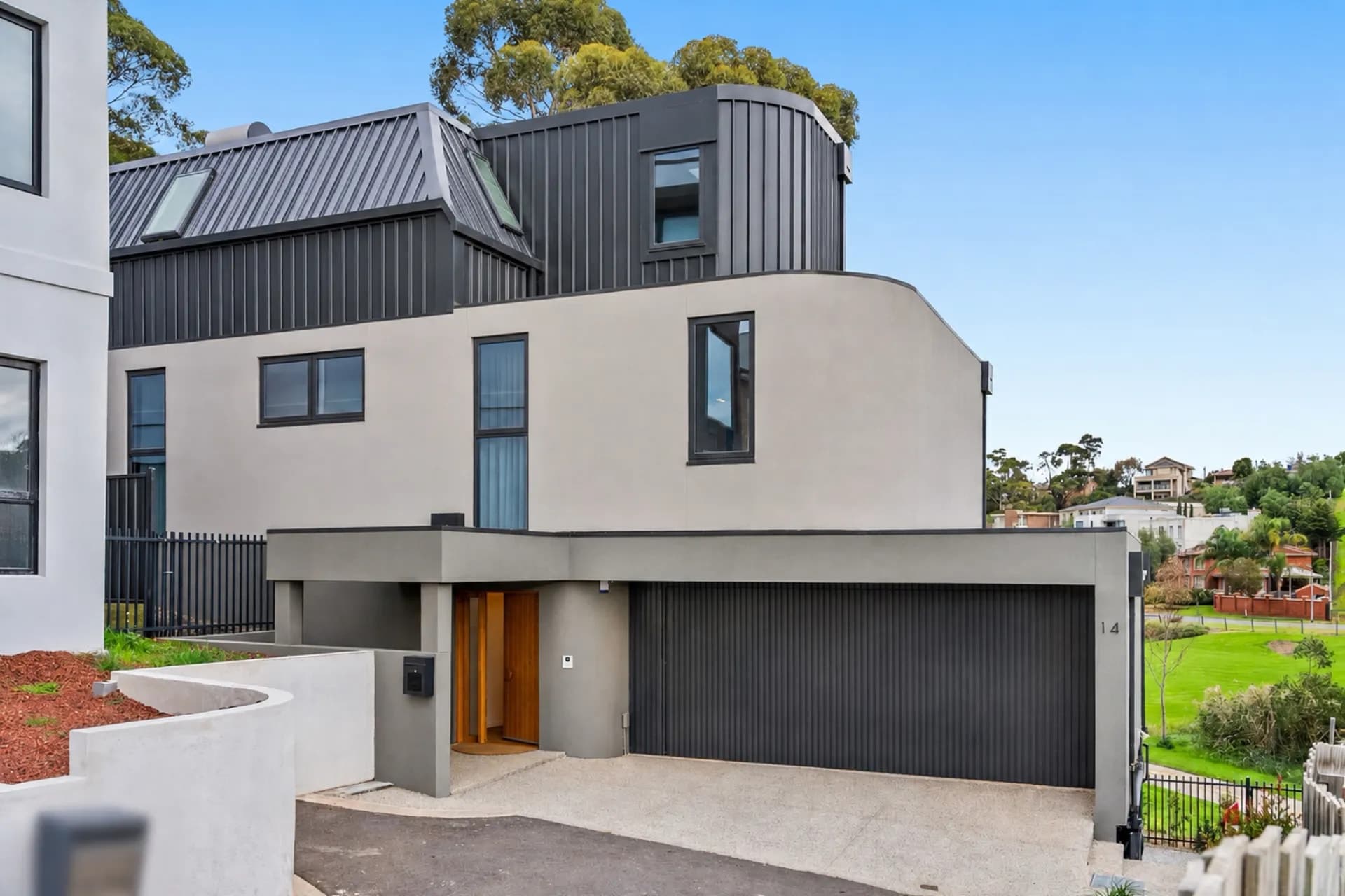 14/9A Weyburn Place, Avondale Heights, VIC, Avondale Heights - Image 1