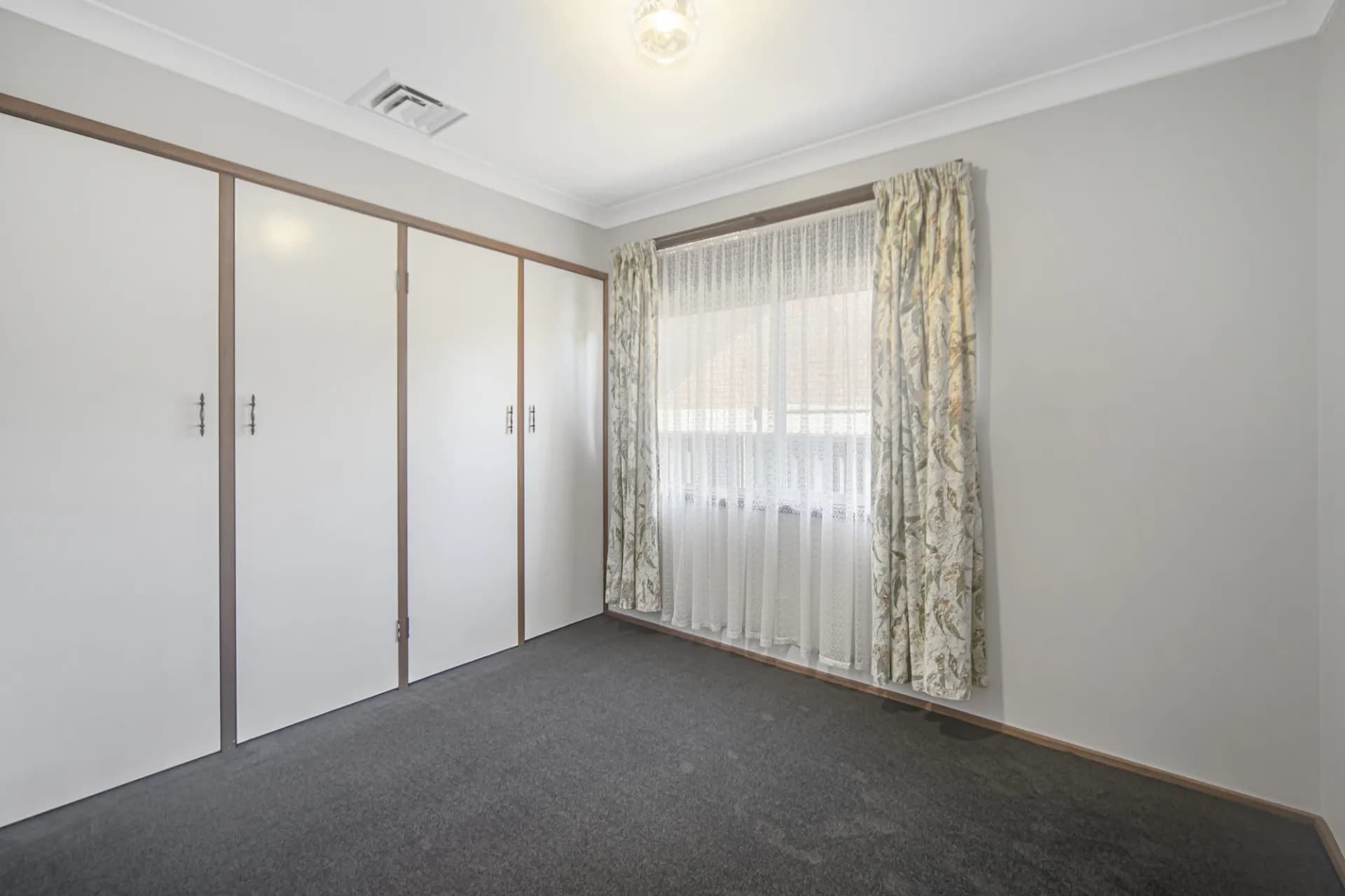 8 Ambassador Avenue, North Nowra, NSW, North Nowra - Thumbnail 7