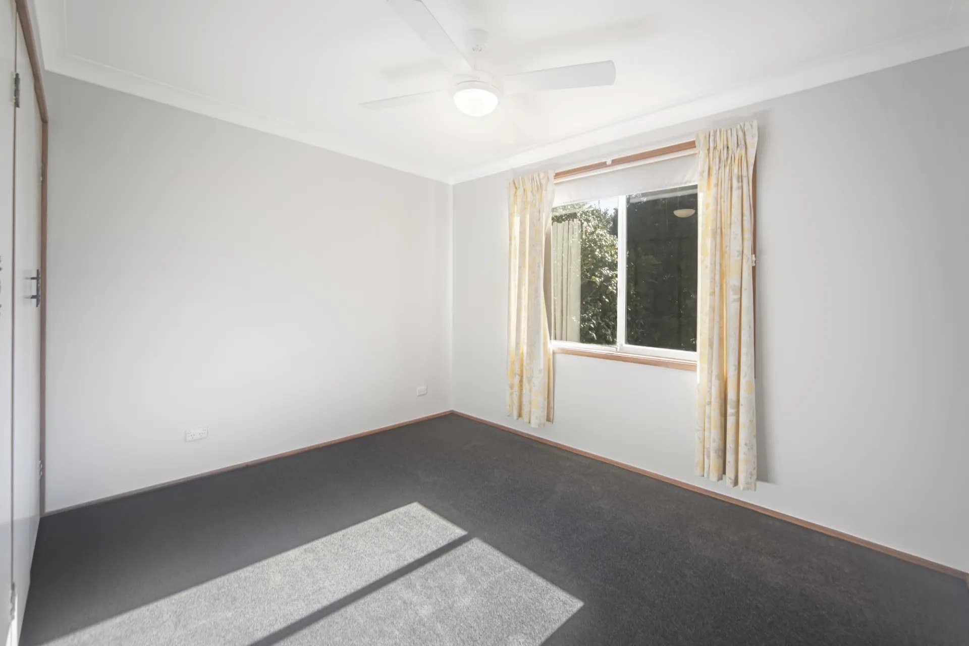 8 Ambassador Avenue, North Nowra, NSW, North Nowra - Thumbnail 8