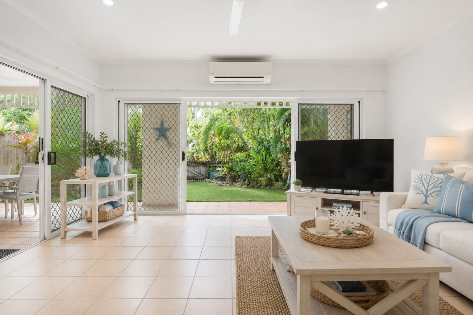 28/24 Warren Street, Palm Cove QLD 4879, Palm Cove - Image 1